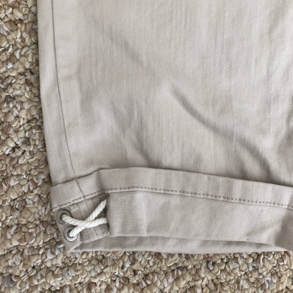 Bandolino Mandie Stretch Capri, like new - Picture 2 of 7